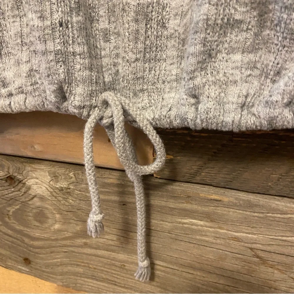 Anthropologie Gray Textured Sweatshirt - Picture 4 of 7